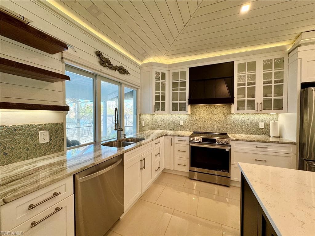 8065 Lagoon RD-15