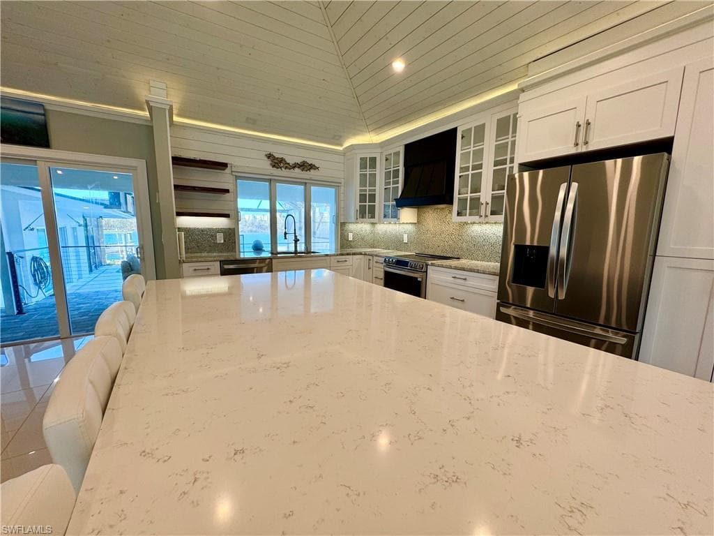 8065 Lagoon RD-17