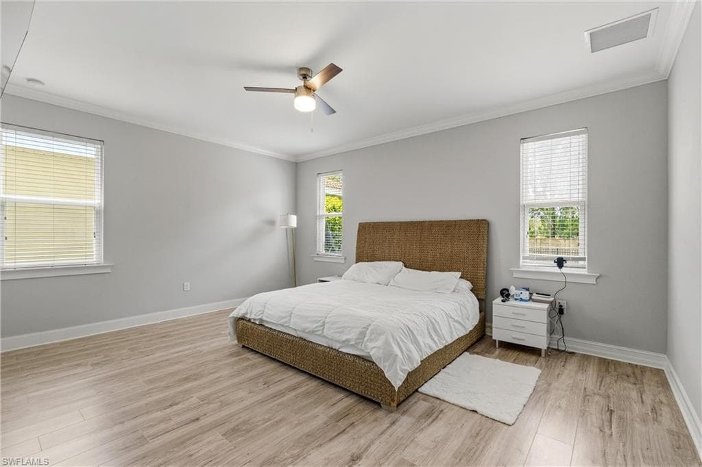 3861 King Williams ST-22