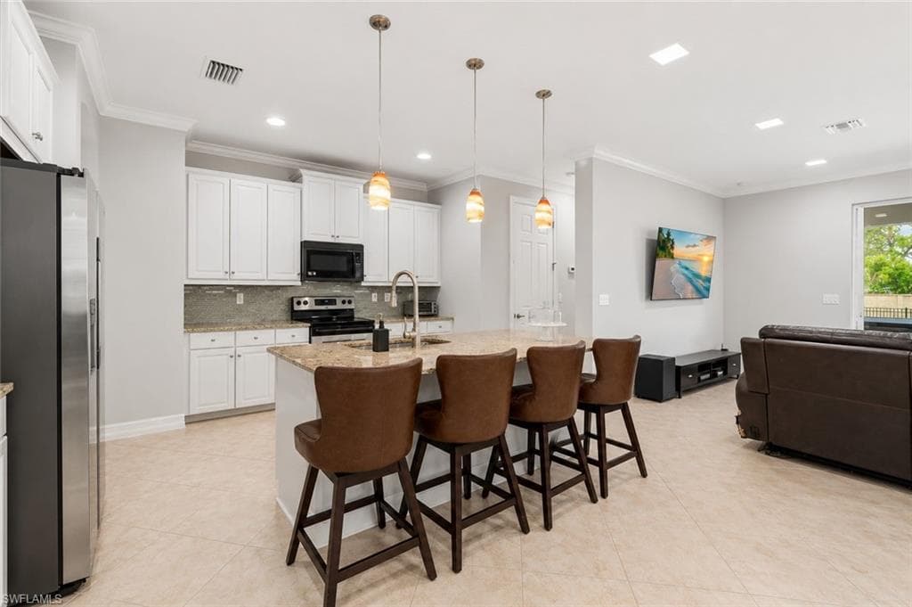 3861 King Williams ST-9