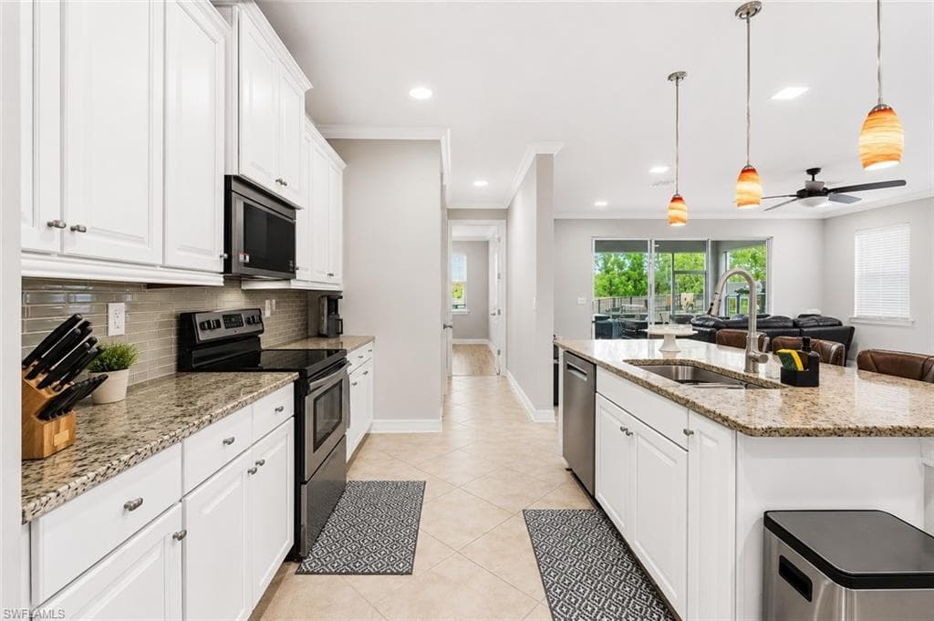 3861 King Williams ST-13