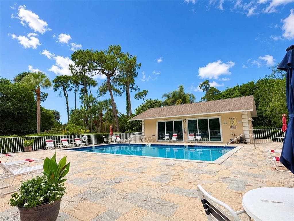 240 Timber Lake CIR D201-18
