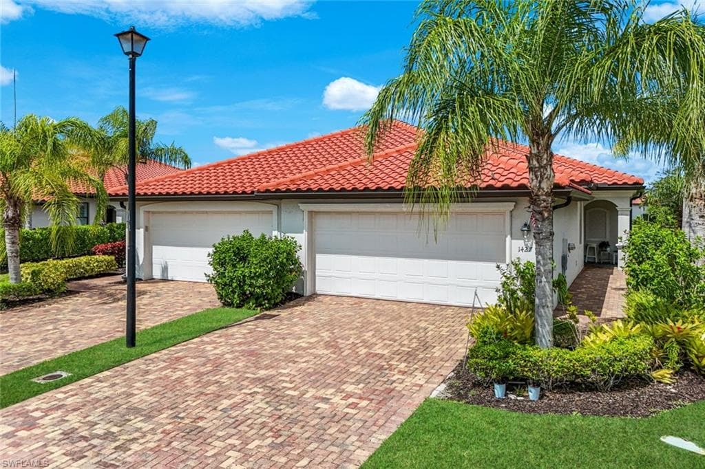 1427 Oceania DR S-0