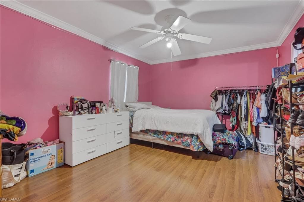 5424 21st PL SW-10