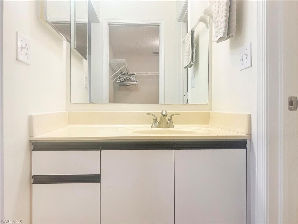 5936 Cranbrook WAY B102-18