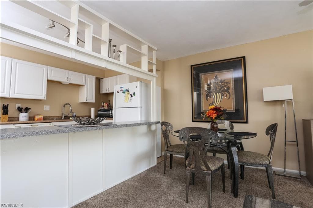 4901 Victoria DR 204-7
