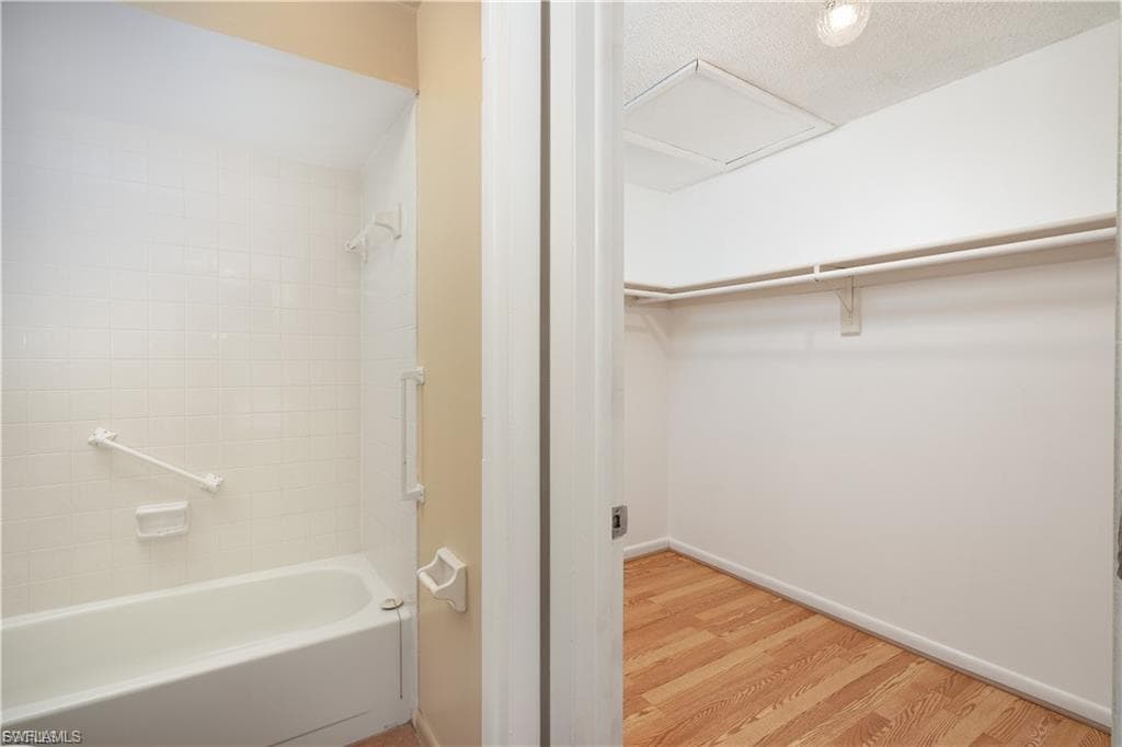 4608 SE 4th PL 6-16