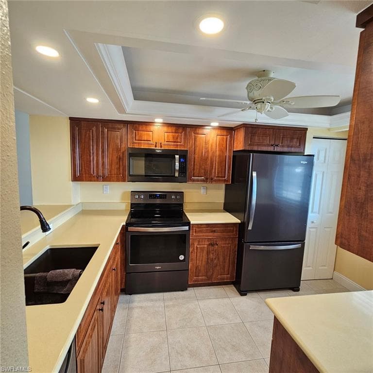 4253 Bay Beach LN C6-8