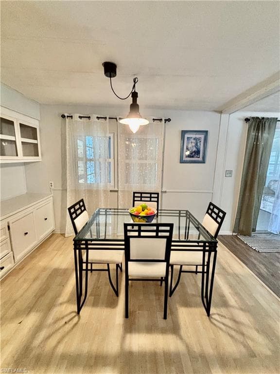 730 Knotty Pine CIR-11