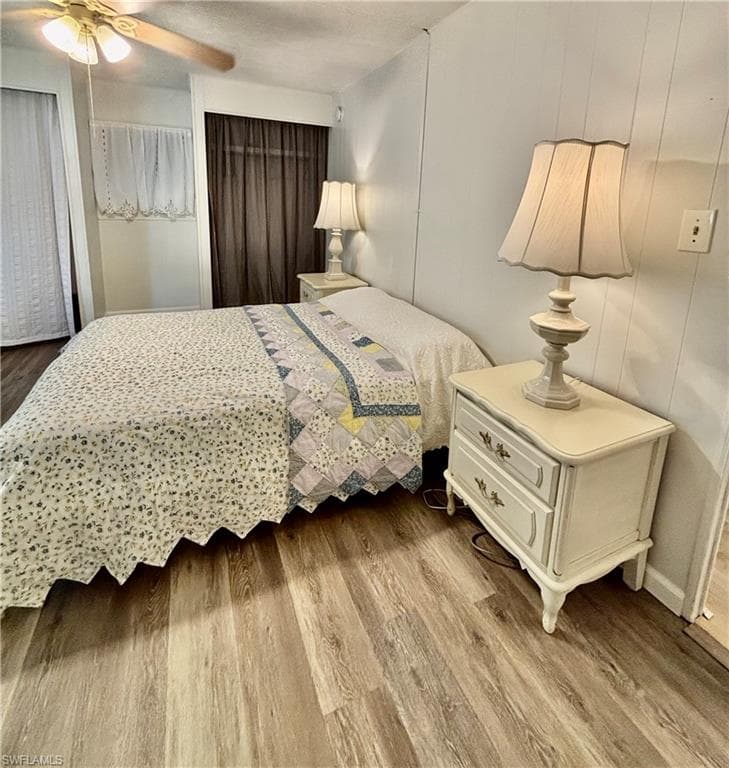 730 Knotty Pine CIR-27