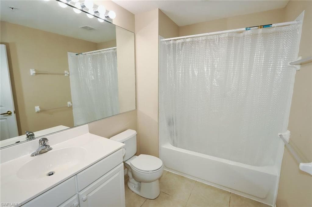 1172 Oxford LN 27-18