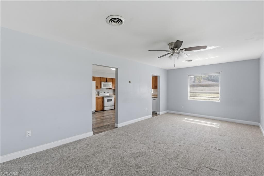 4220 Deleon ST-5