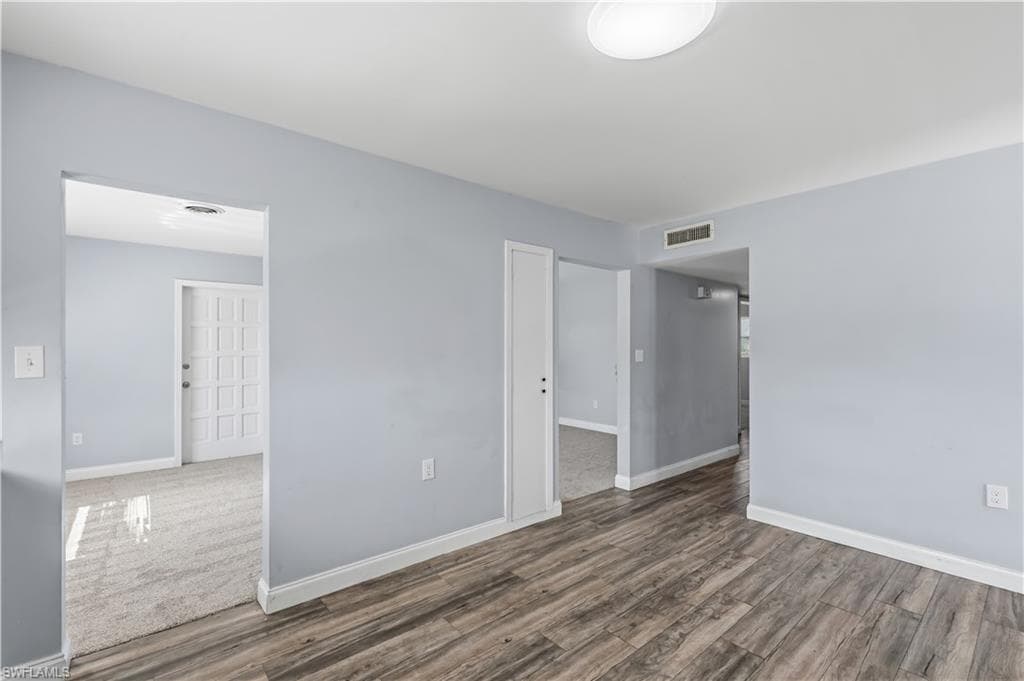 4220 Deleon ST-12