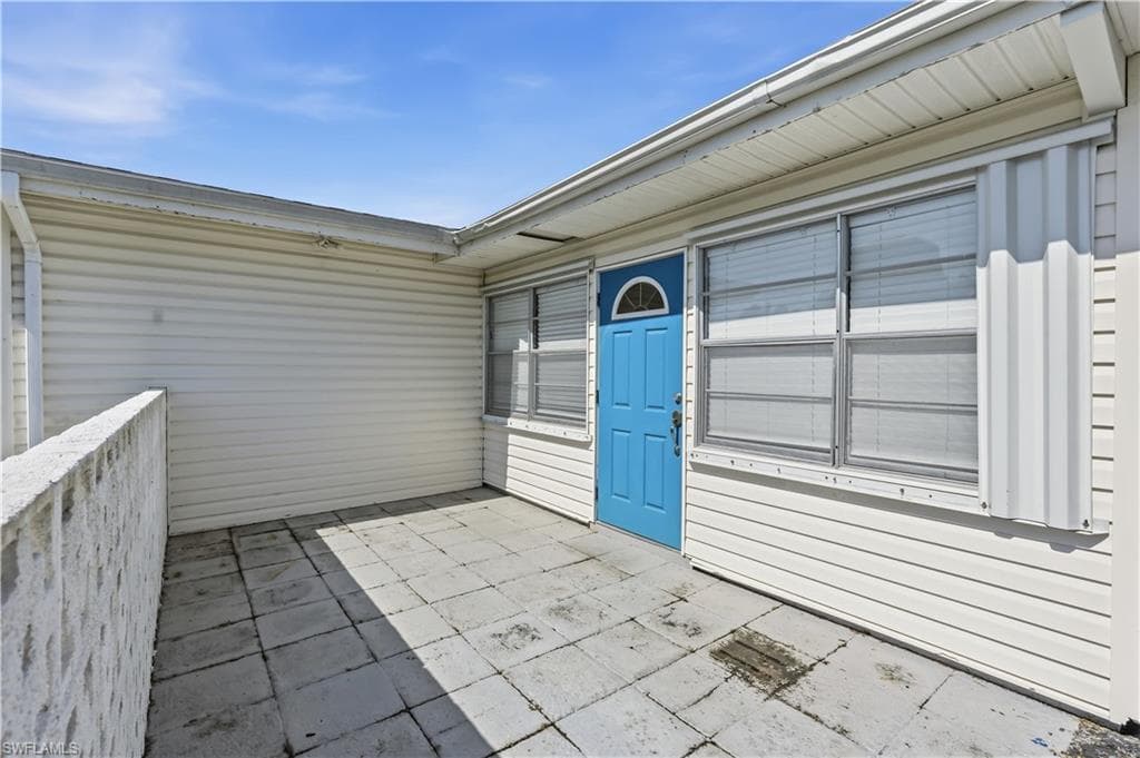 4220 Deleon ST-2