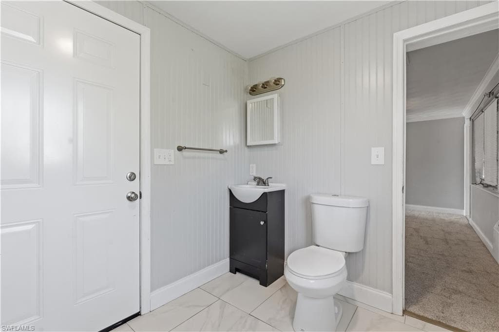 4220 Deleon ST-19