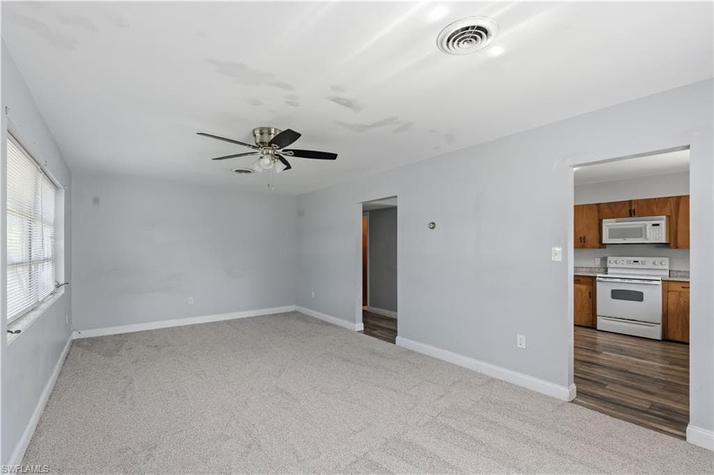 4220 Deleon ST-7