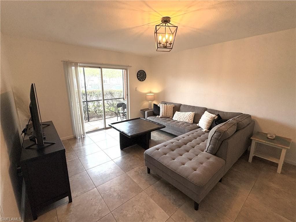 12626 Kenwood LN A-11