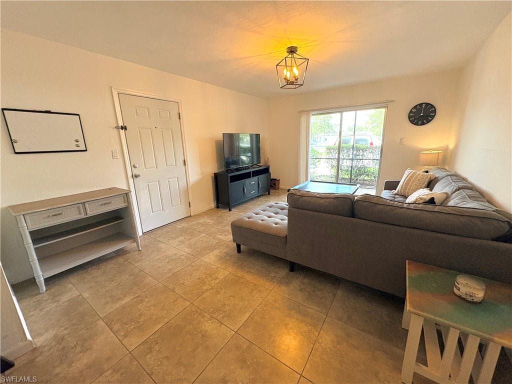 12626 Kenwood LN A-17