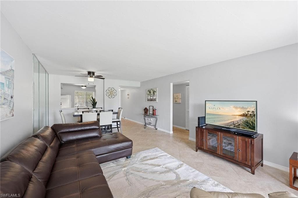 1075 Foxfire LN 103-3