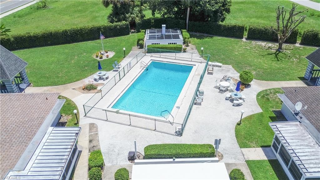 323 Dania ST-4
