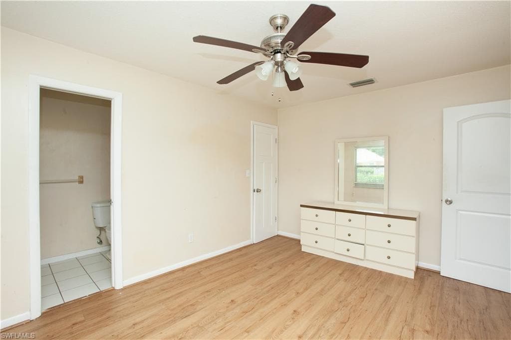 323 Dania ST-18