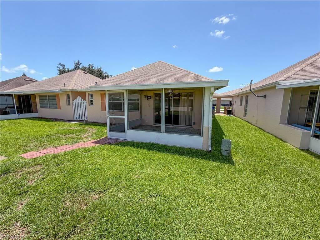 323 Dania ST-24