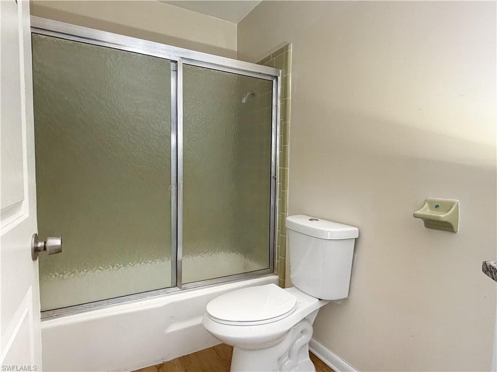 323 Dania ST-20
