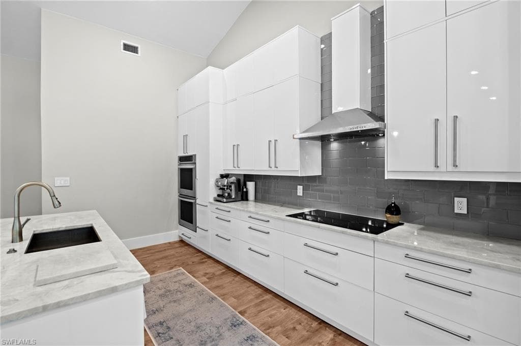 245 Monterey DR-6
