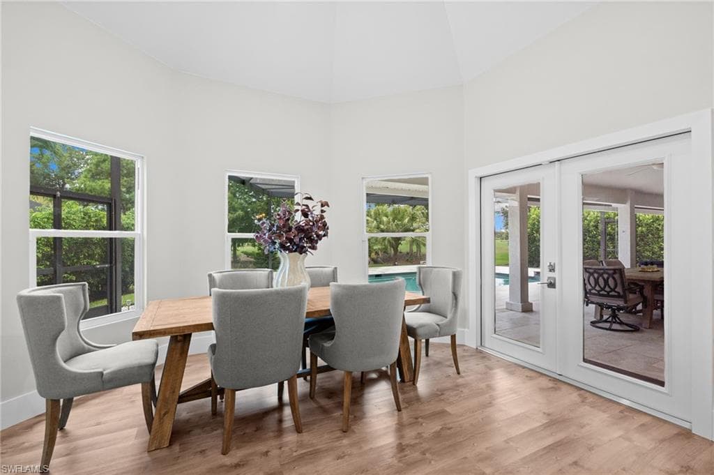 245 Monterey DR-13
