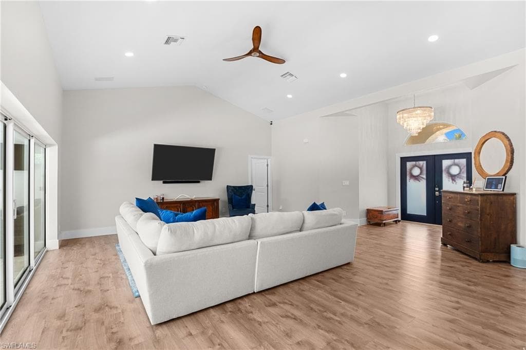 245 Monterey DR-10