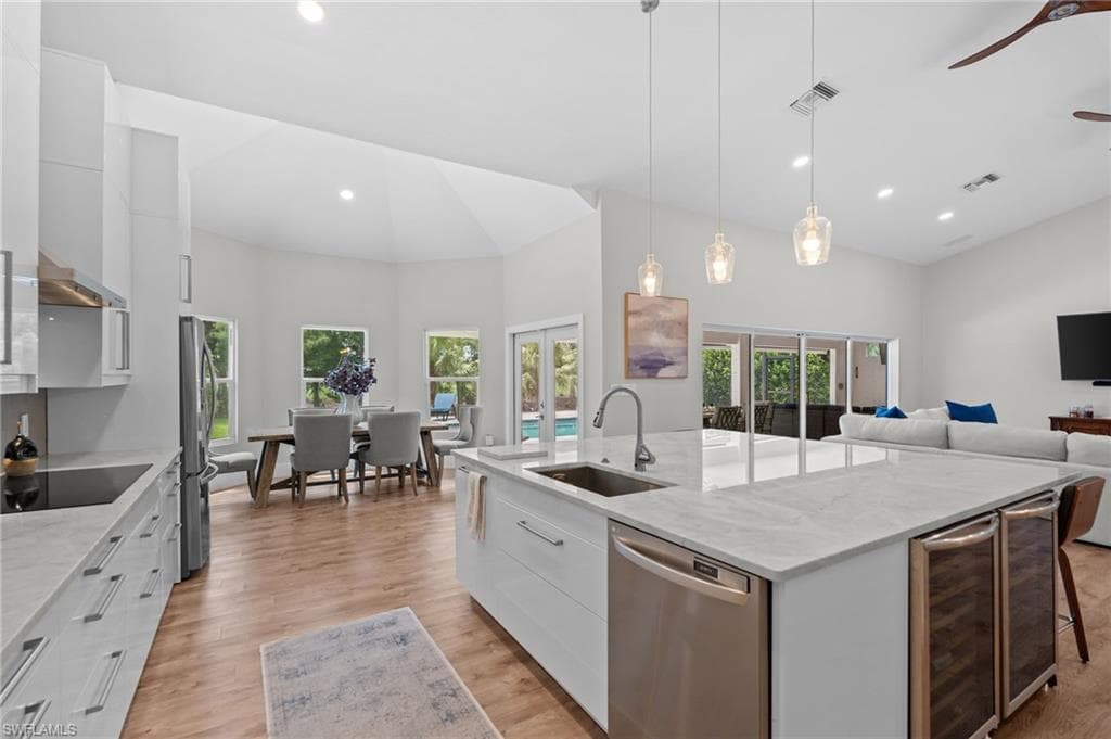 245 Monterey DR-8