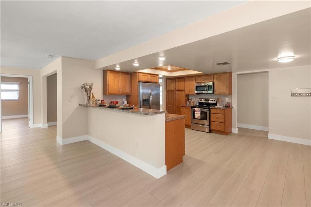 1442 Woodwind CT-13