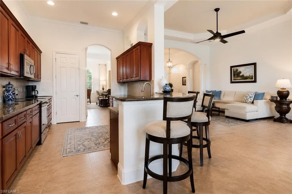 8263 Potomac LN-22