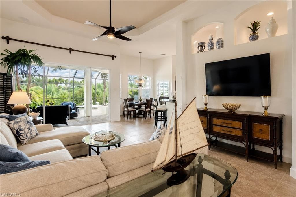 8263 Potomac LN-14