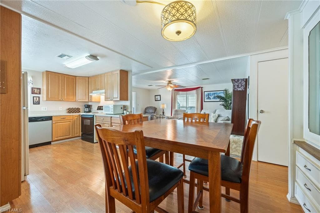 487 Jacklin LN-12