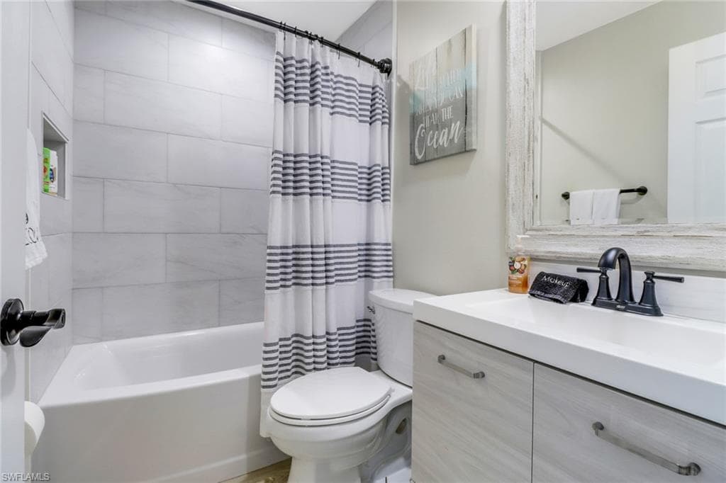 1358 Derbyshire CT F201-23