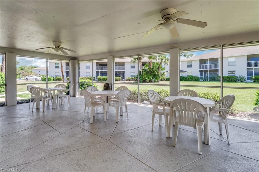 1358 Derbyshire CT F201-33