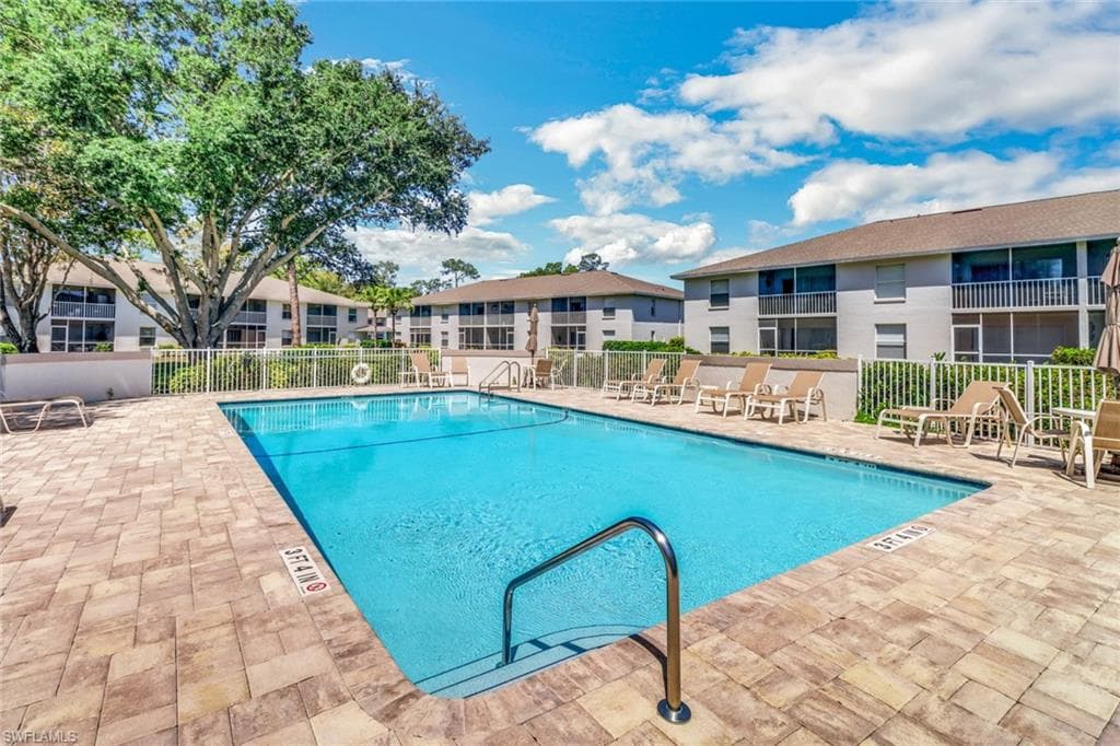 1358 Derbyshire CT F201-28