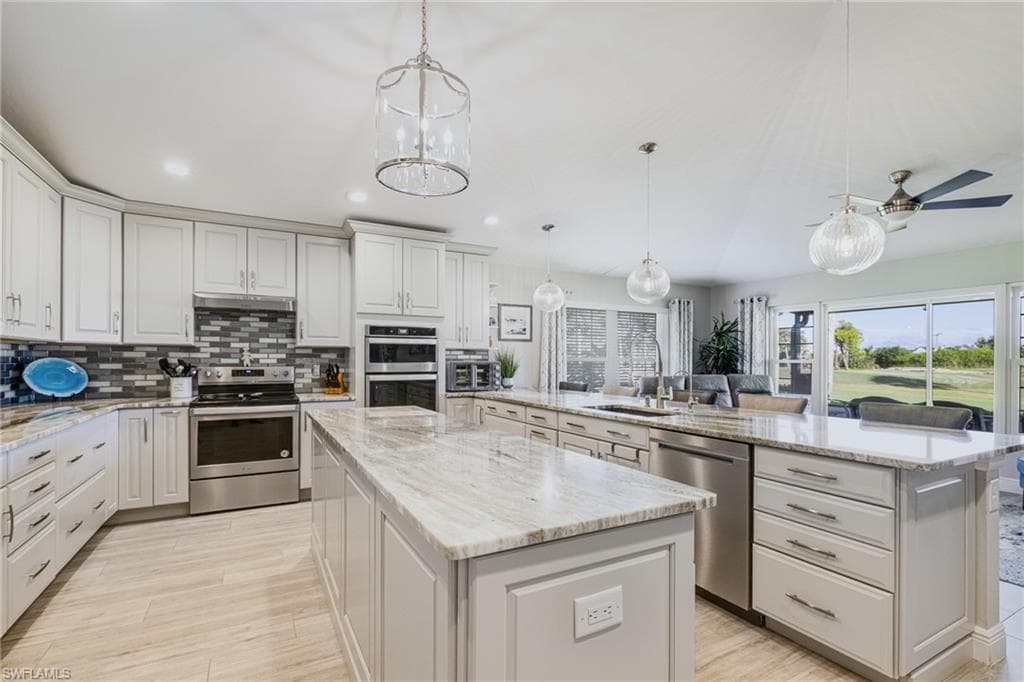 1203 N Brandywine CIR-5