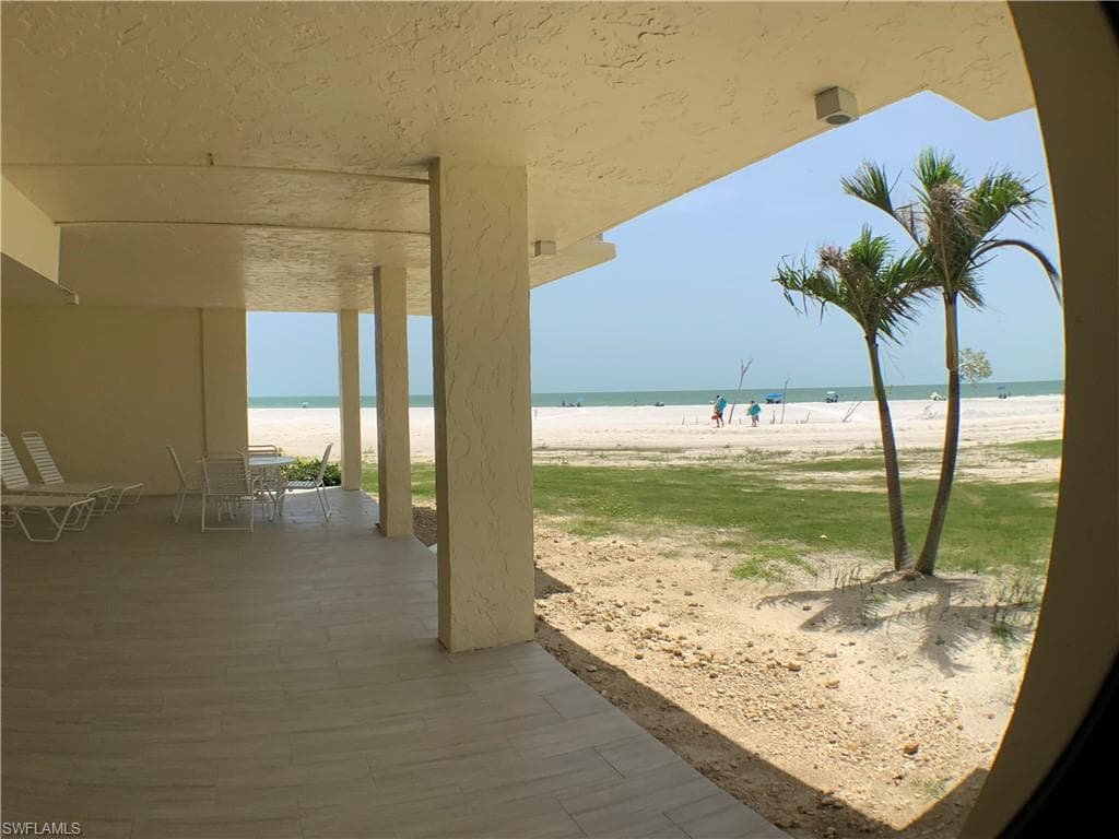 7300 Estero BLVD 106-32