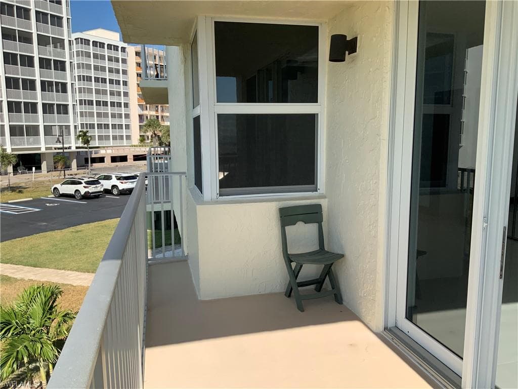 7300 Estero BLVD 106-18