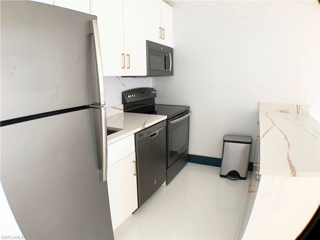 7300 Estero BLVD 106-11