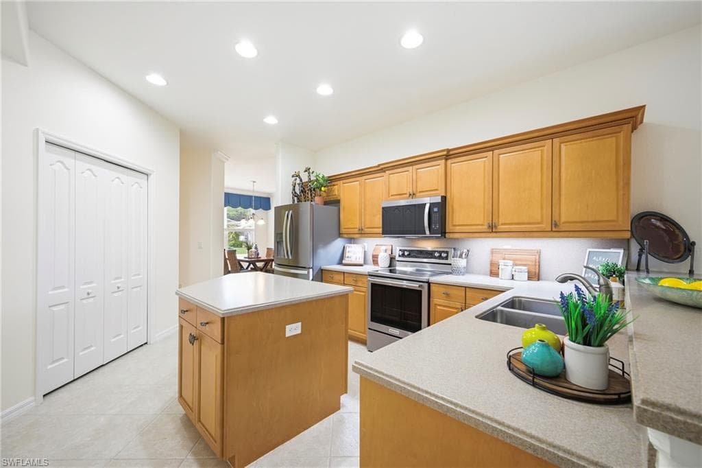 20480 Torre Del Lago ST-14