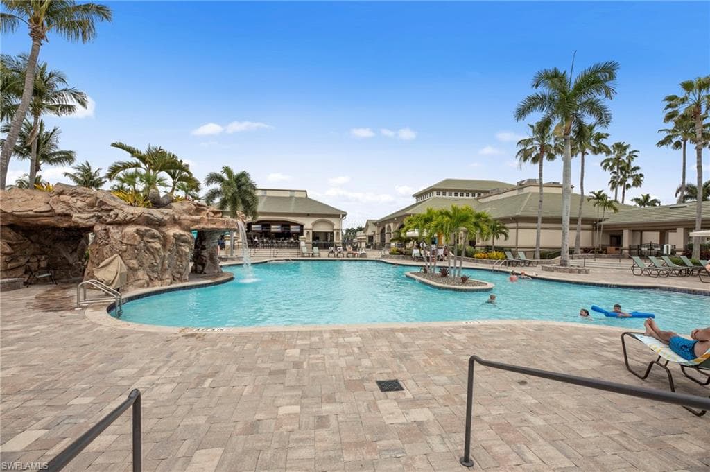 14511 Legends BLVD N 306-30