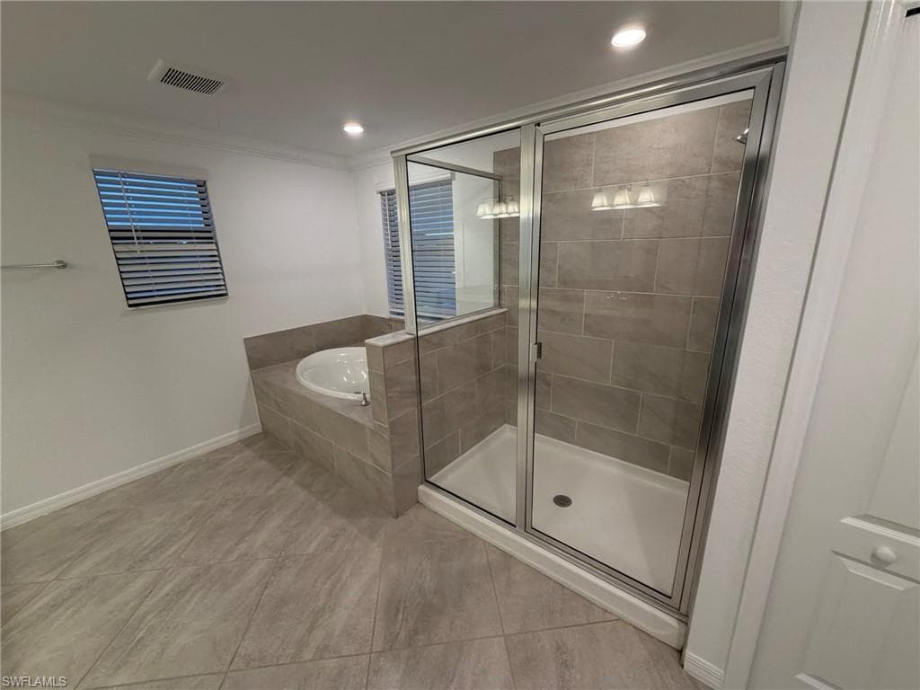 14543 Cantabria DR-8