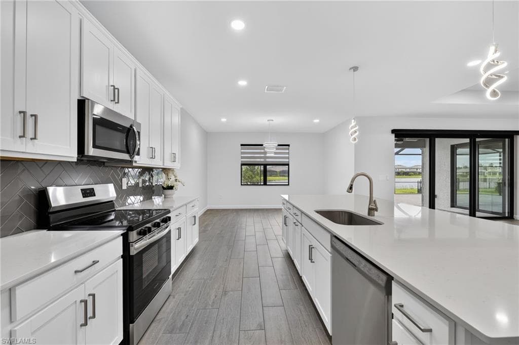 10625 Timber Creek DR-13