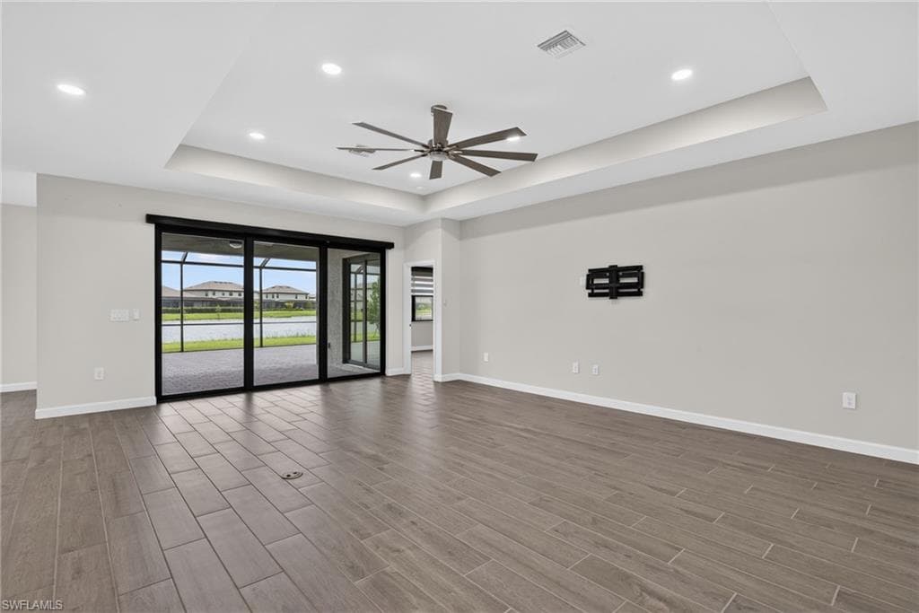 10625 Timber Creek DR-7