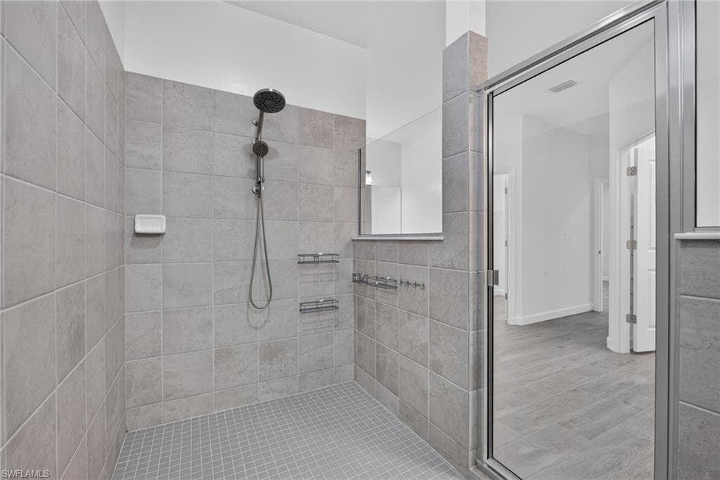 10625 Timber Creek DR-18