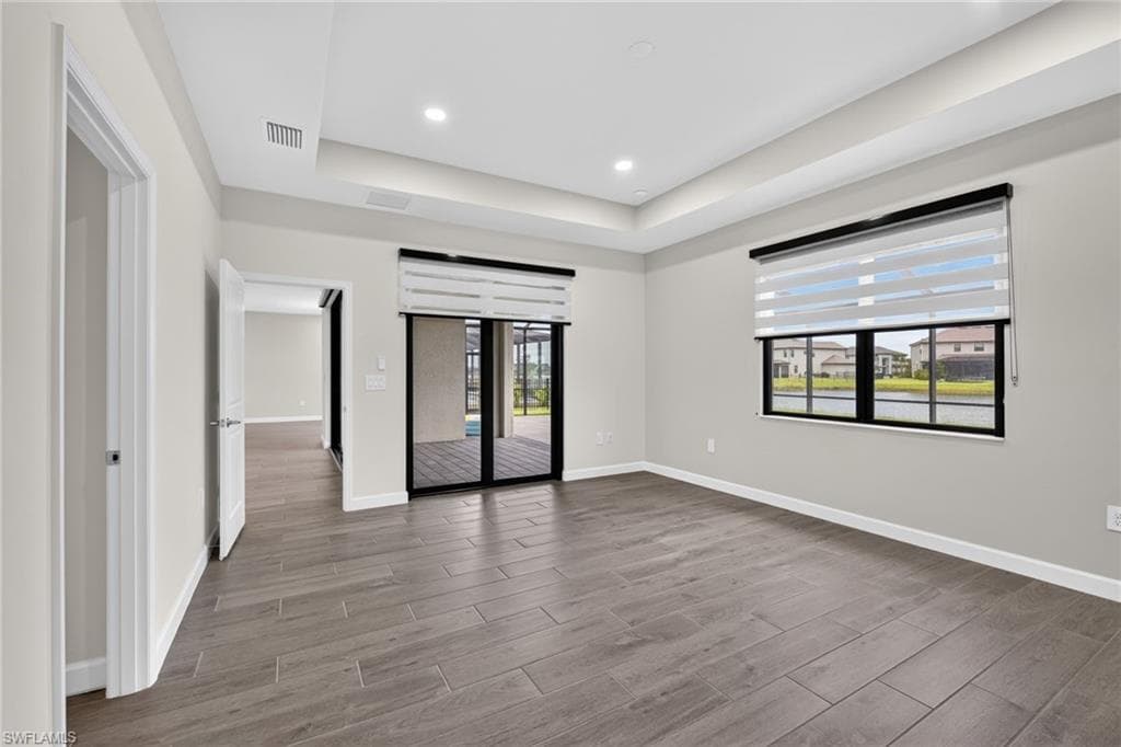 10625 Timber Creek DR-15