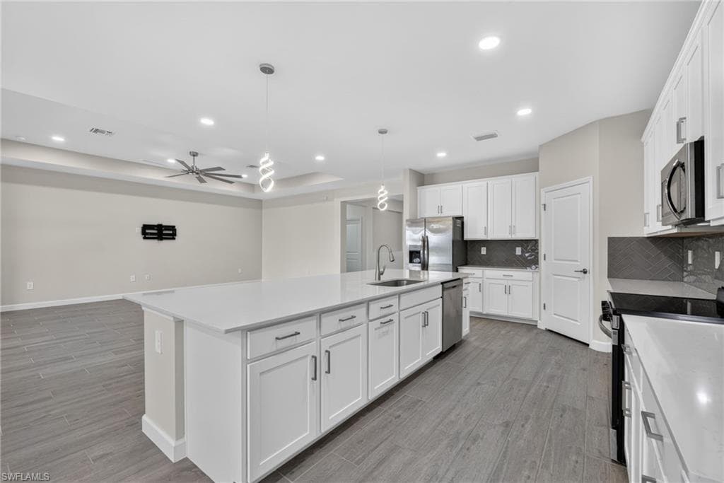 10625 Timber Creek DR-11